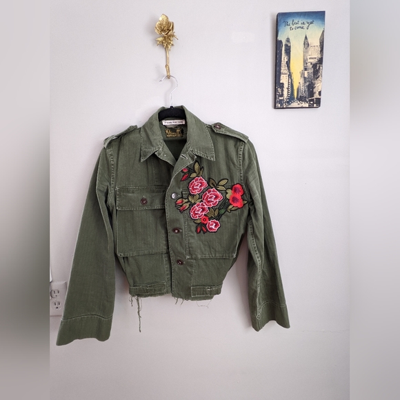 Trendy & Tipsy- Military Jacket - Picture 1 of 2
